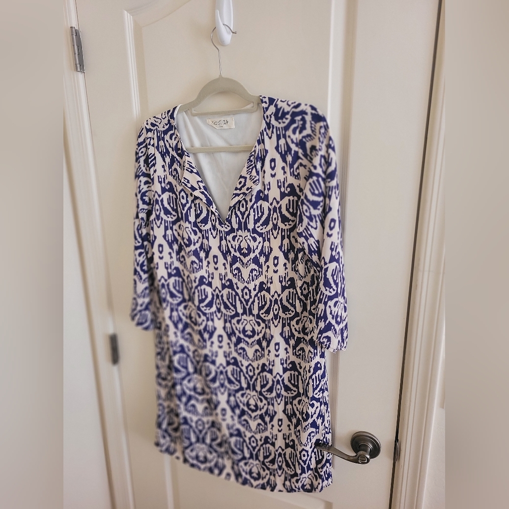 Blue and cream shift dress M